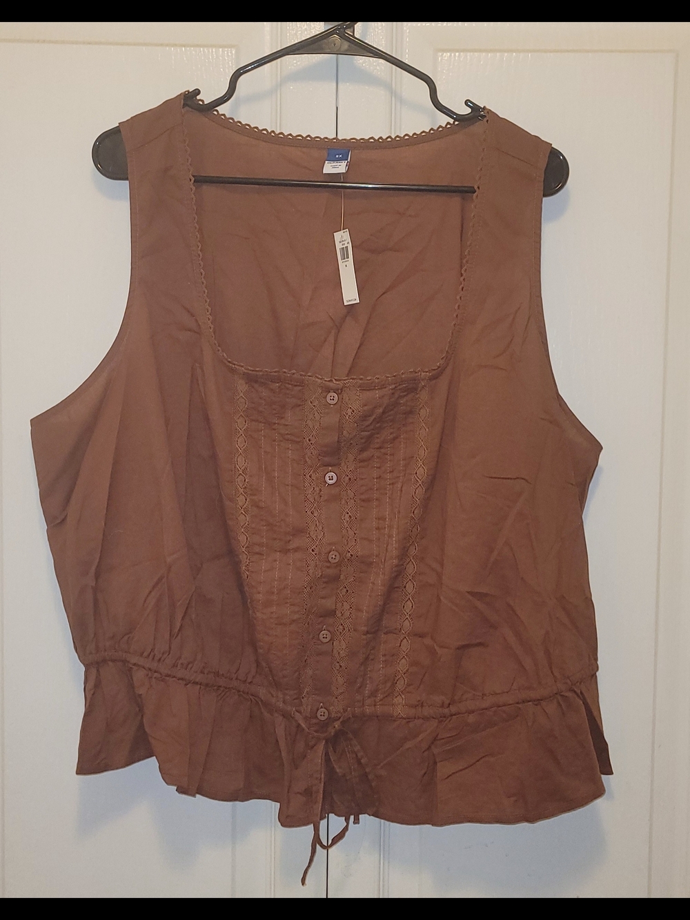 Old Navy Women’s Brown Sleeveless Button-Front Peplum Top